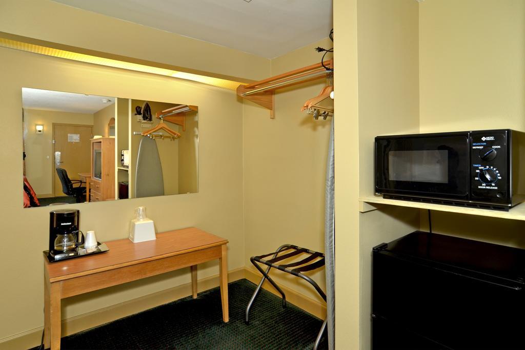 Rodeway Inn Hot Springs National Park Area Room photo